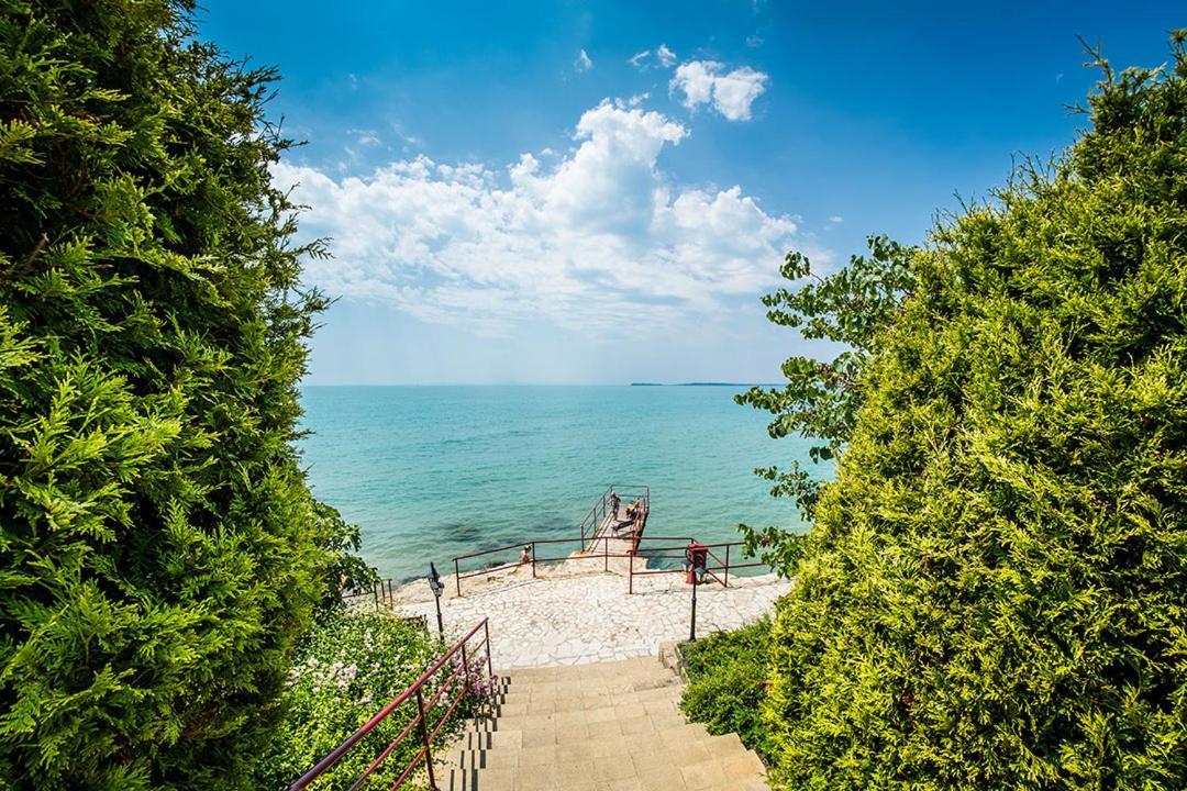 Panorama Marina Fort Beach - Premium Apartments Sea Viev Sveti Vlas Exterior photo